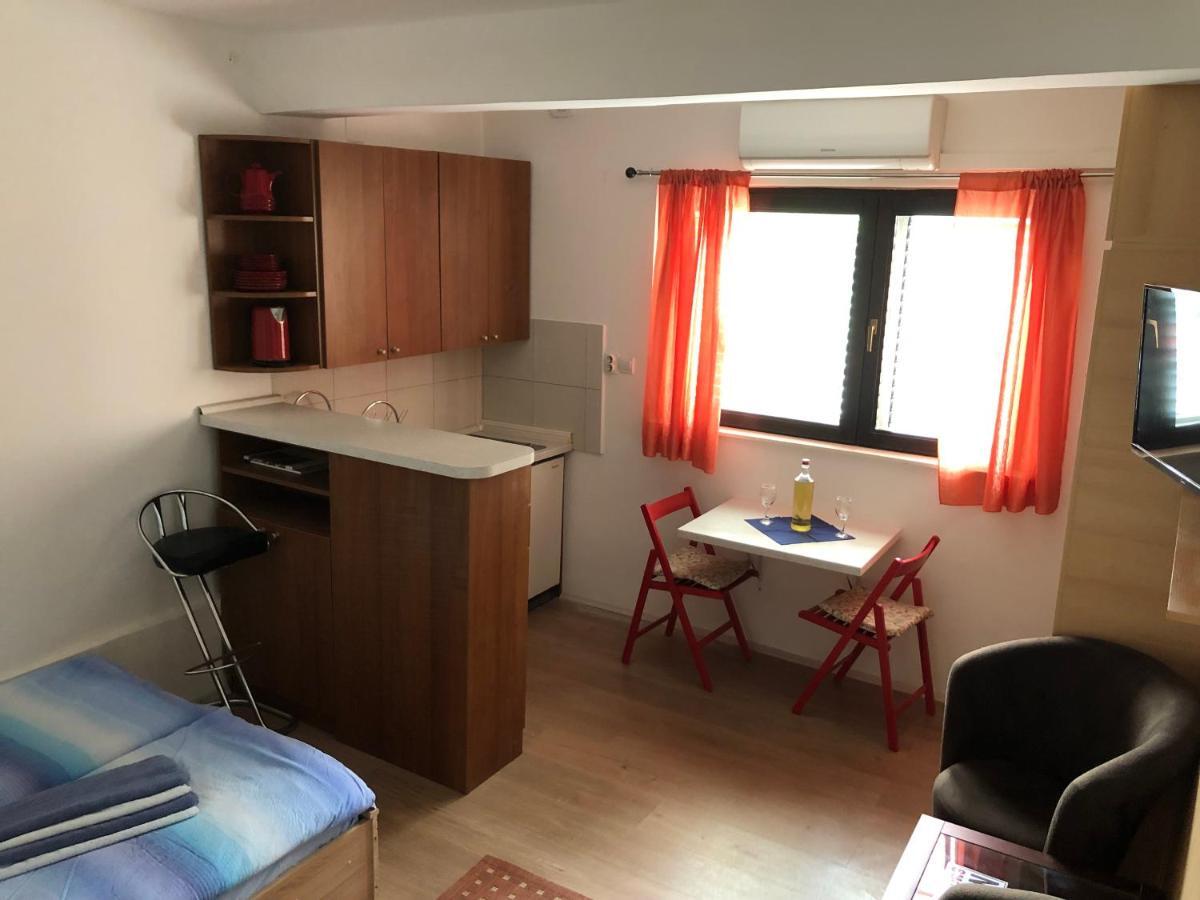 Centar 1 Private Room With Ensuite And Kitchenette Split Exterior foto